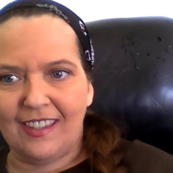 Meet your Posher, Shanna - Picture 2 of 8